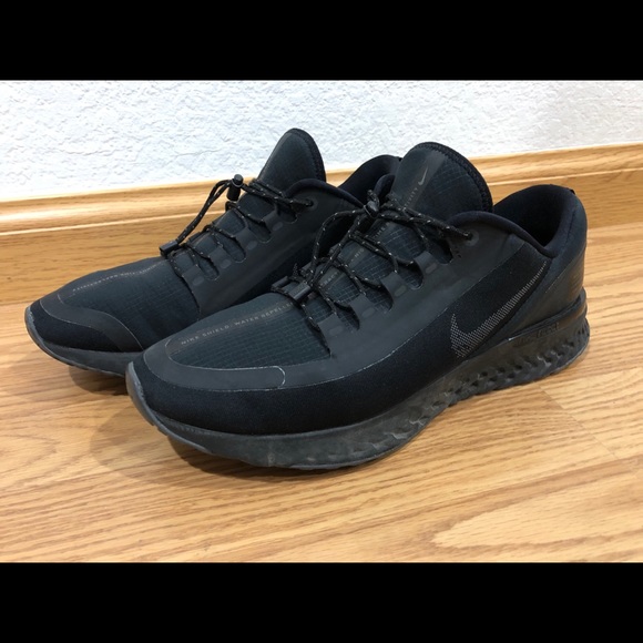 nike odyssey react water repellent